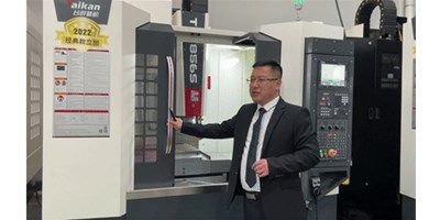 以不凡•致未来：鼎点娱乐2022经典款立加全系17款新品发布